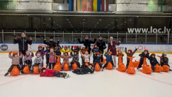 “Bitītes” LOC ledus hallē